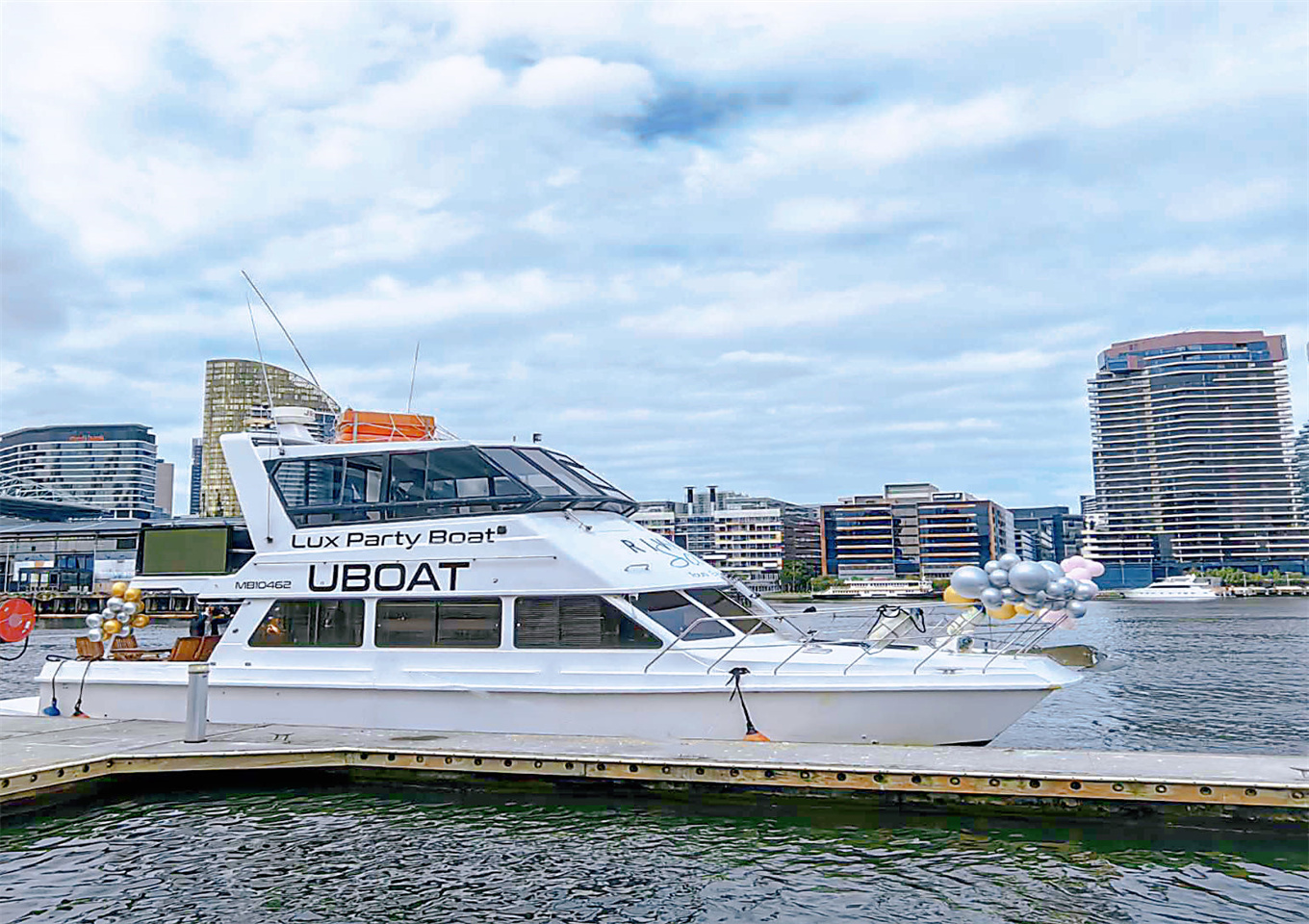 luxury yacht party melbourne